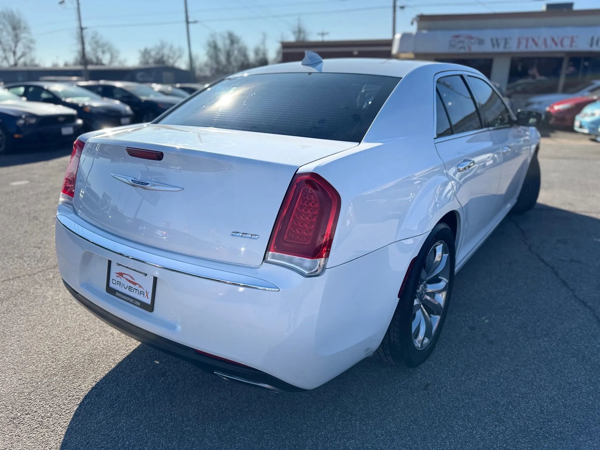 Used 2020 Chrysler 300 Limited image 3