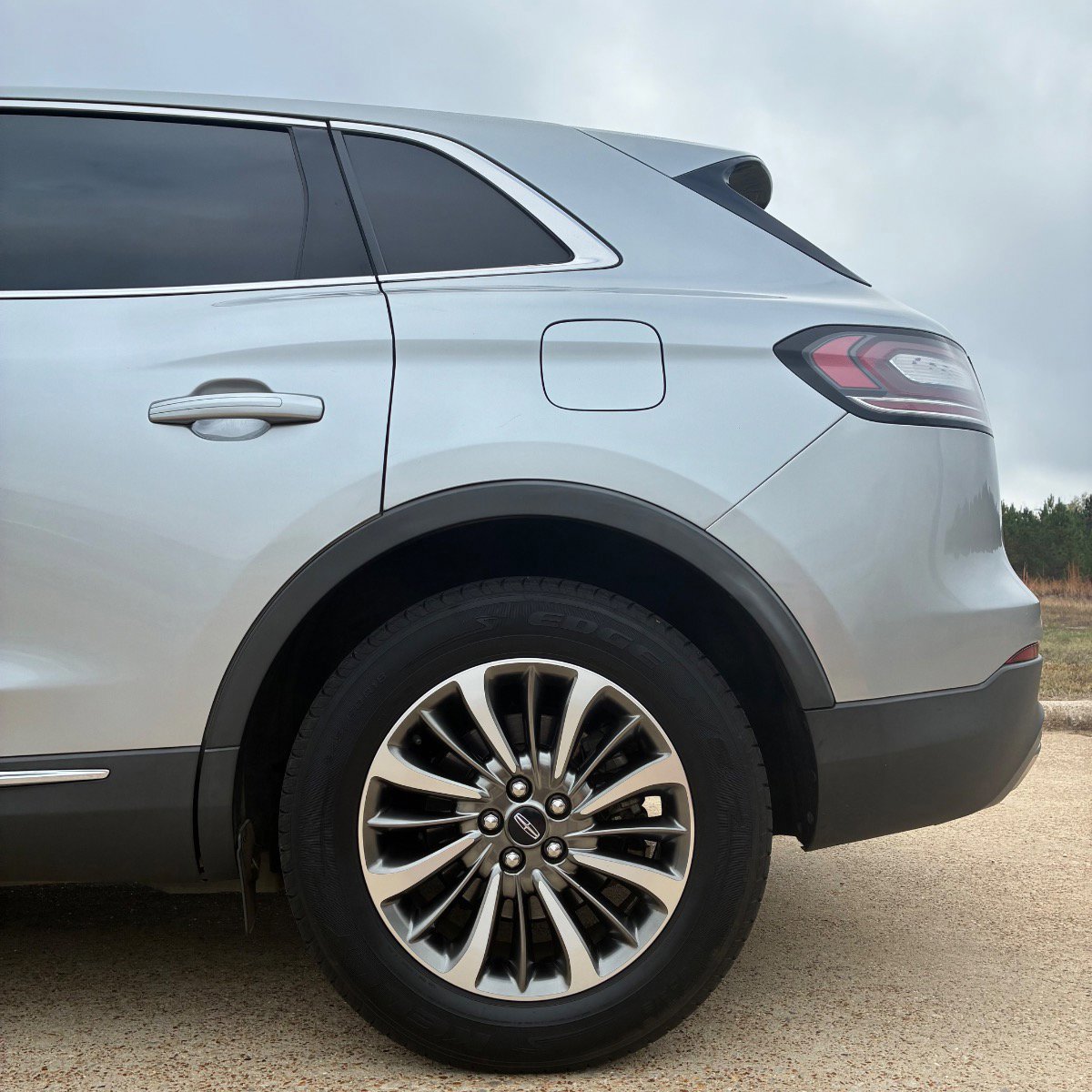 Used 2020 Lincoln Nautilus FWD w/ Equipment Group 101A image 9