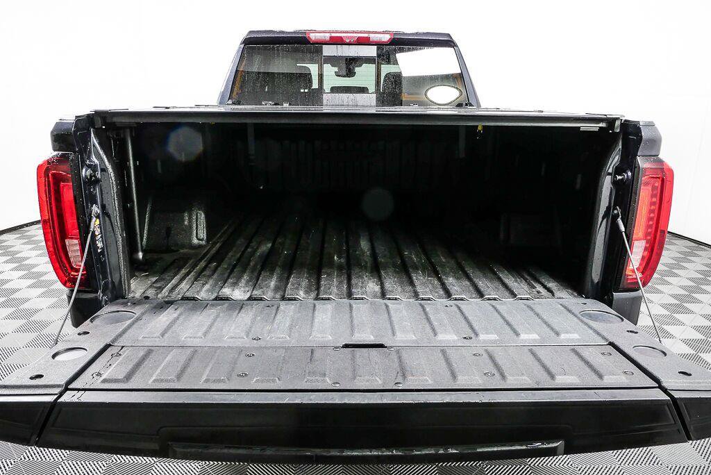 Used 2024 GMC Sierra 1500 AT4 w/ Technology Package AWD/4WD image 32