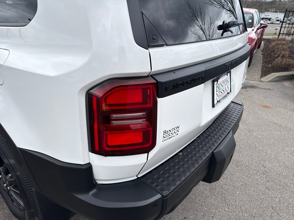 Used 2024 Toyota Land Cruiser 1958 image 39