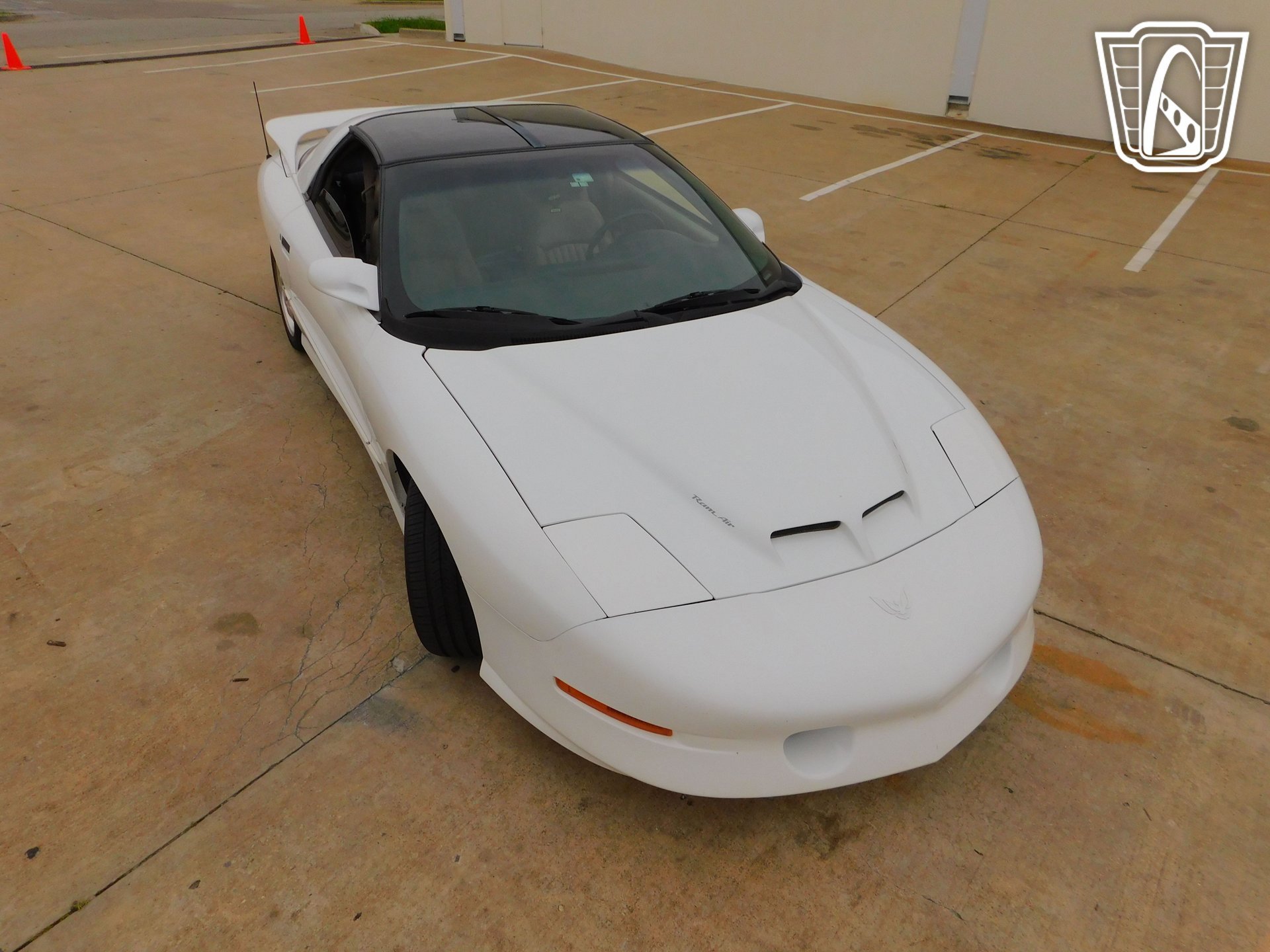 Used 1996 Pontiac Firebird Coupe image 32