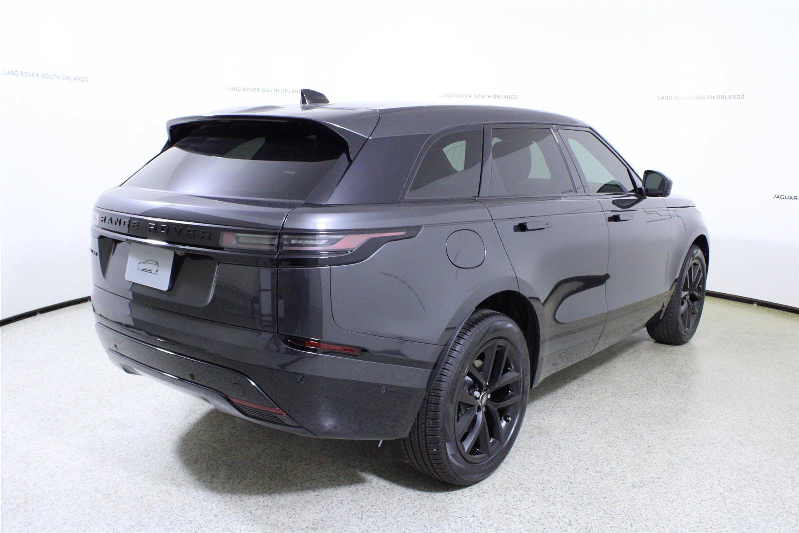 New 2026 Land Rover Range Rover Velar Dynamic SE AWD/4WD image 7