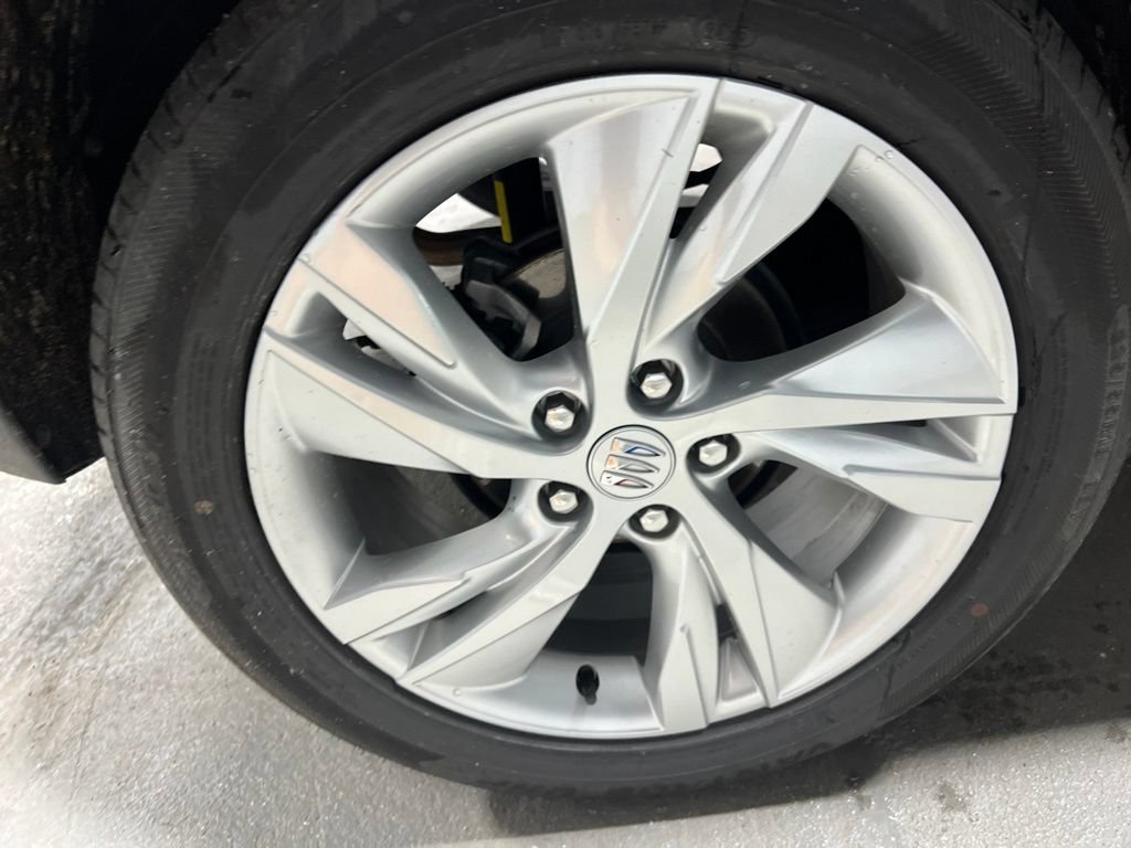 Used 2025 Buick Encore GX Preferred FWD image 34