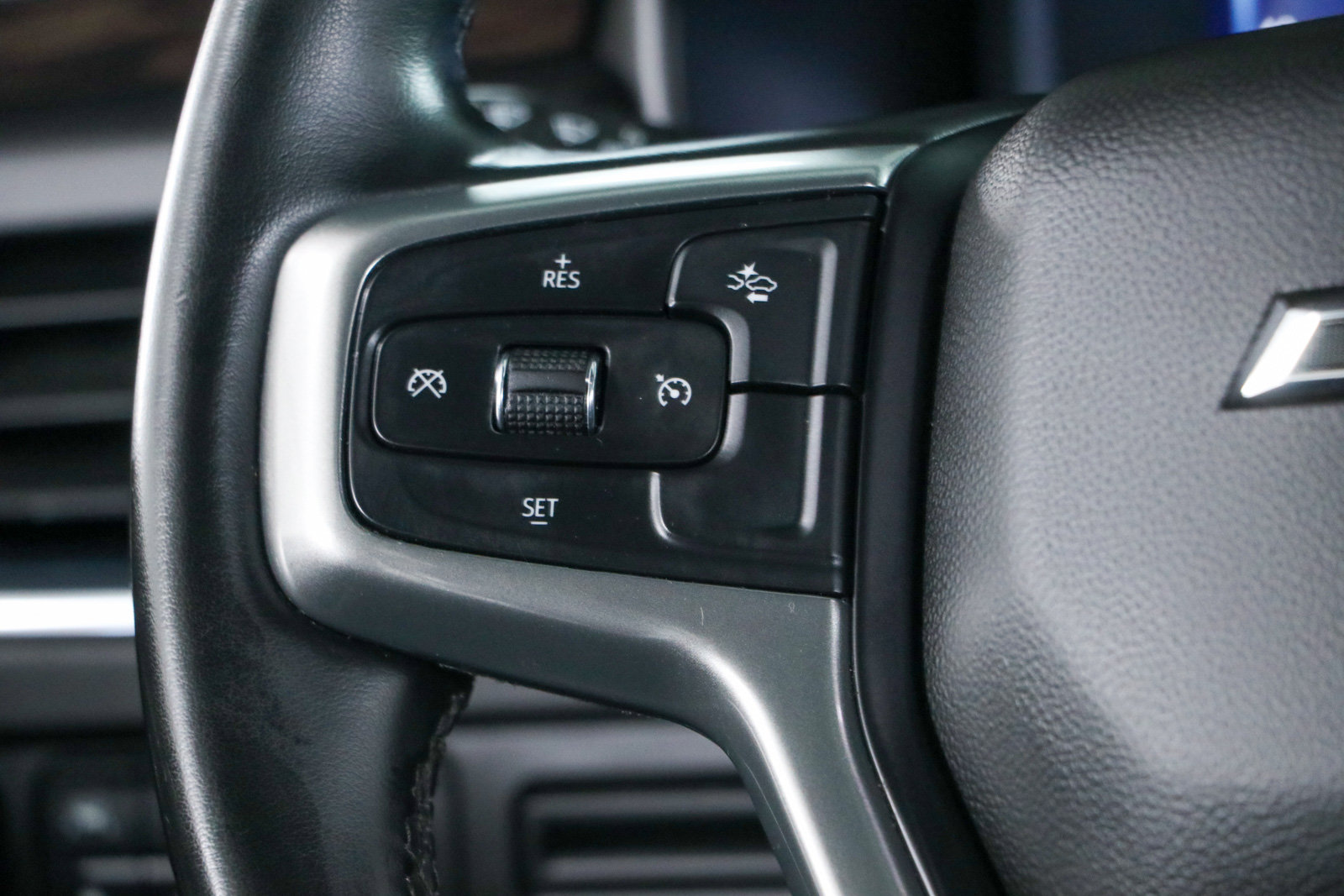 Used 2023 Chevrolet Tahoe Z71 AWD/4WD image 14
