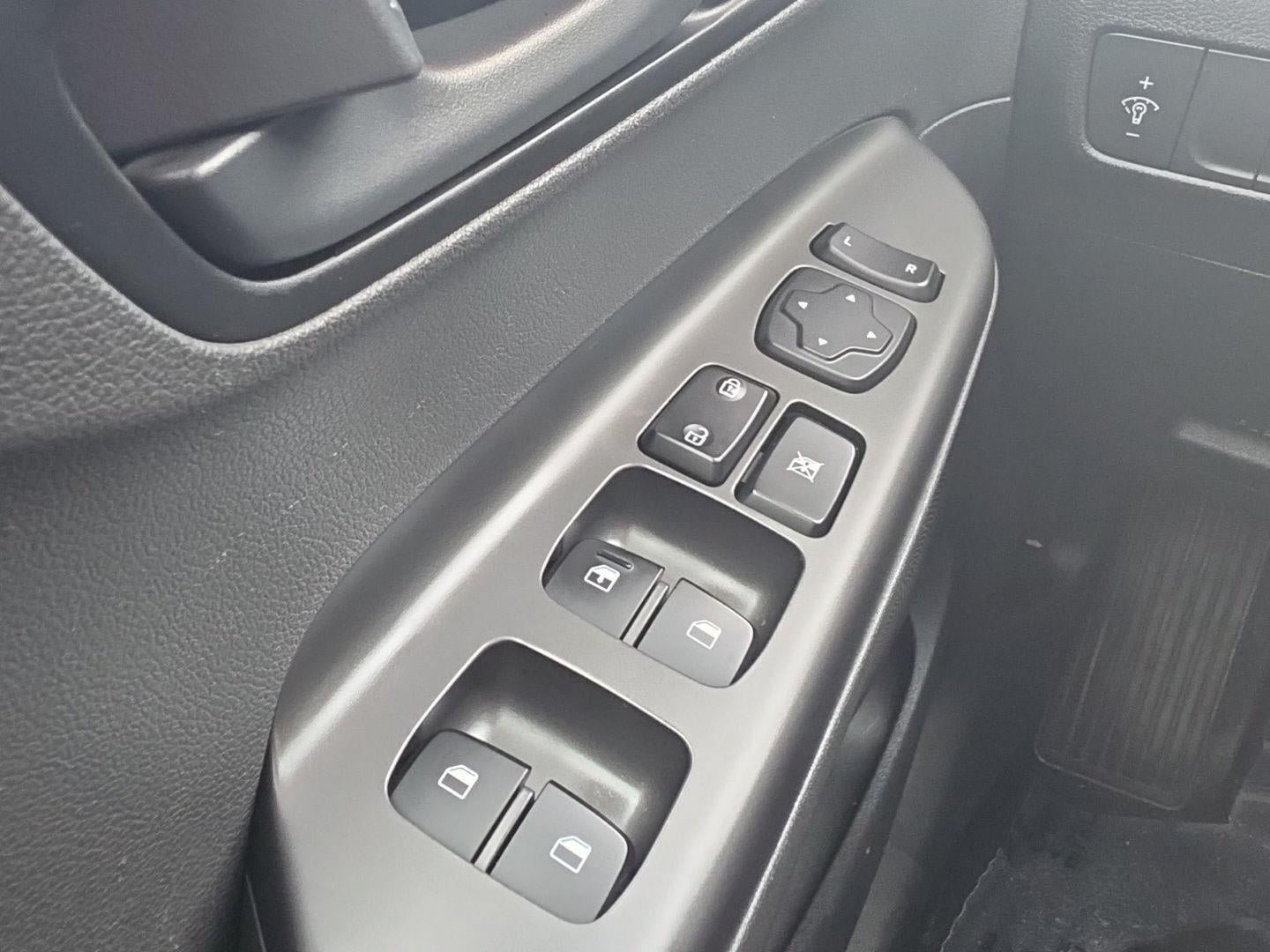 Used 2020 Hyundai Kona SE FWD image 24
