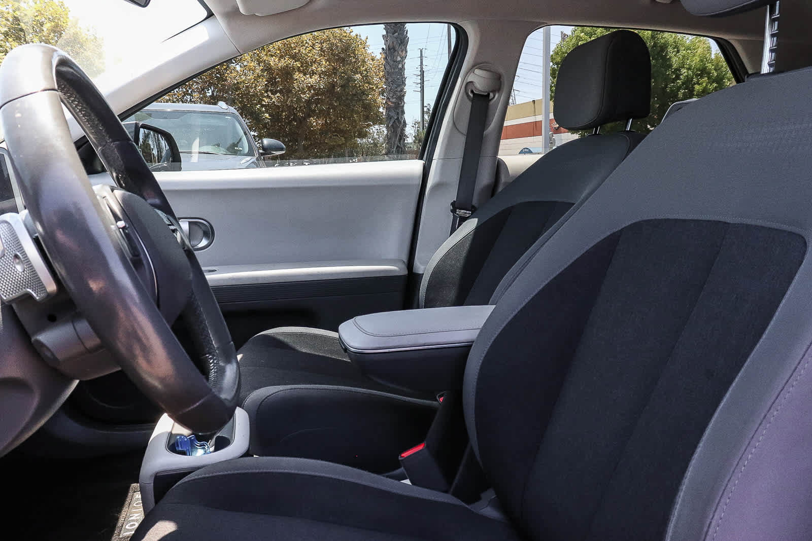 Used 2024 Hyundai Ioniq 5 SE RWD image 24