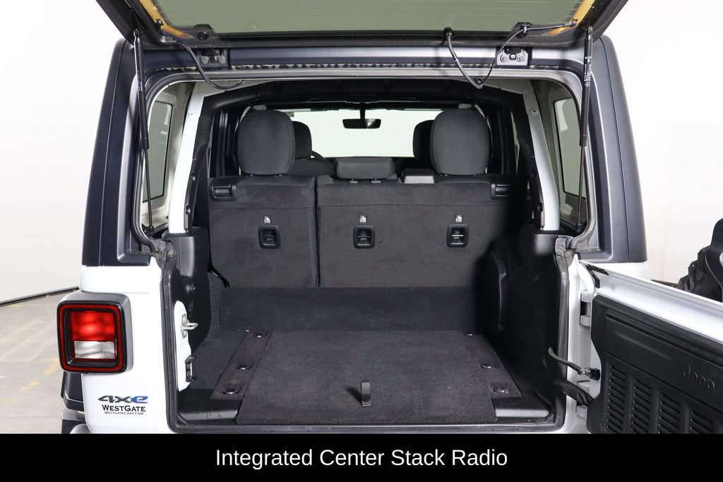 Used 2023 Jeep Wrangler Unlimited w/ Cold Weather Group AWD/4WD image 17