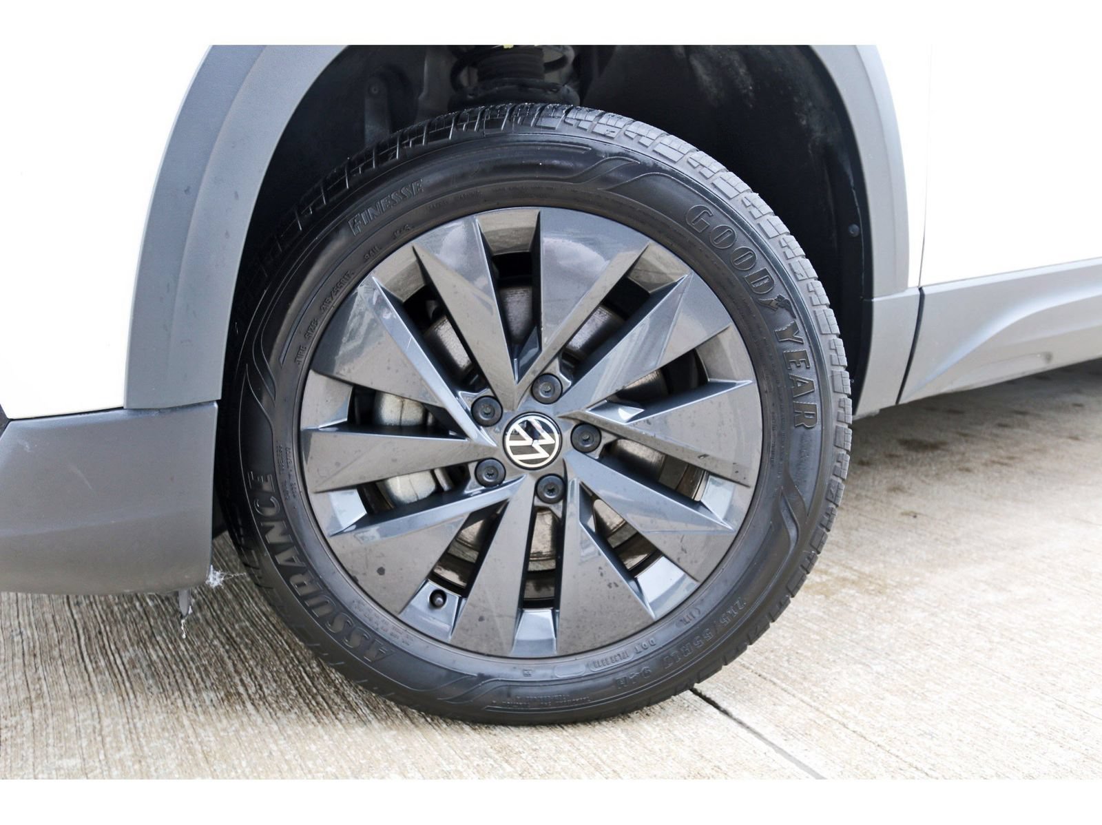 Used 2023 Volkswagen Taos S FWD image 31