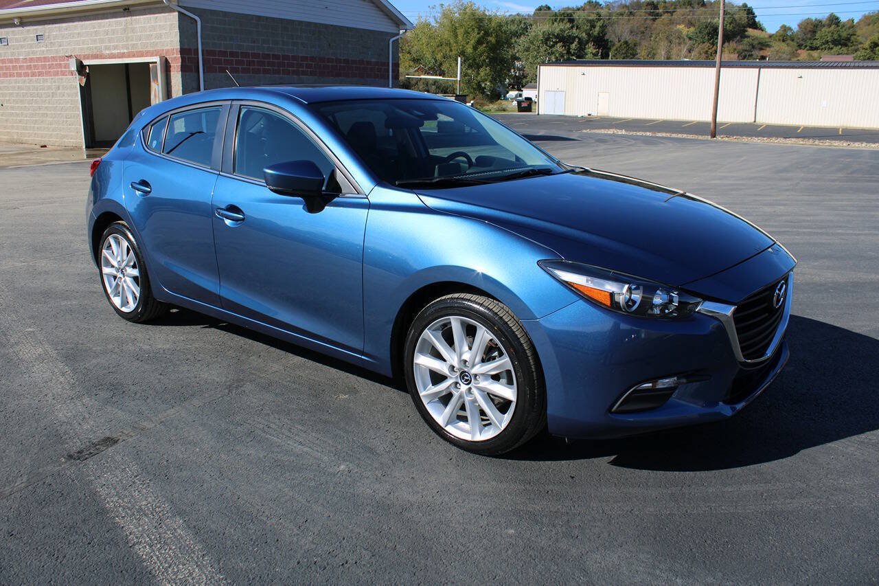 Used 2017 MAZDA MAZDA3 Touring FWD image 8