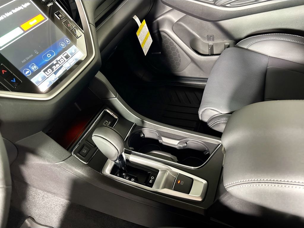 New 2025 Subaru Ascent Limited image 16