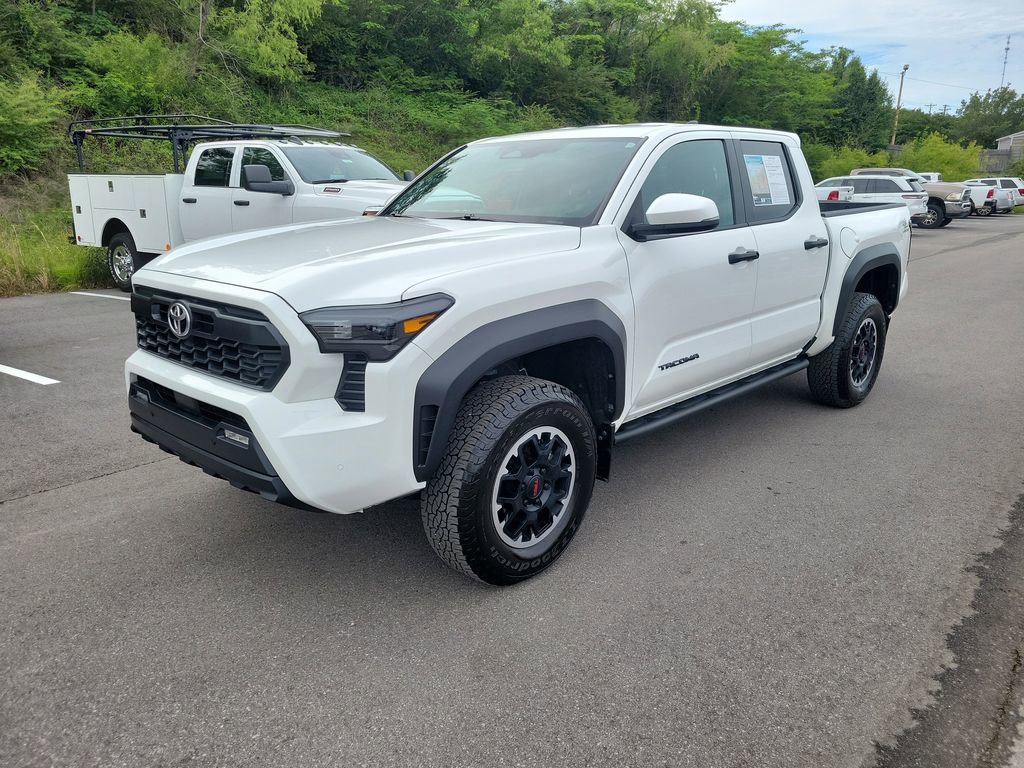 Used 2024 Toyota Tacoma TRD Off-Road w/ TRD Off Road Upgrade Package AWD/4WD image 7