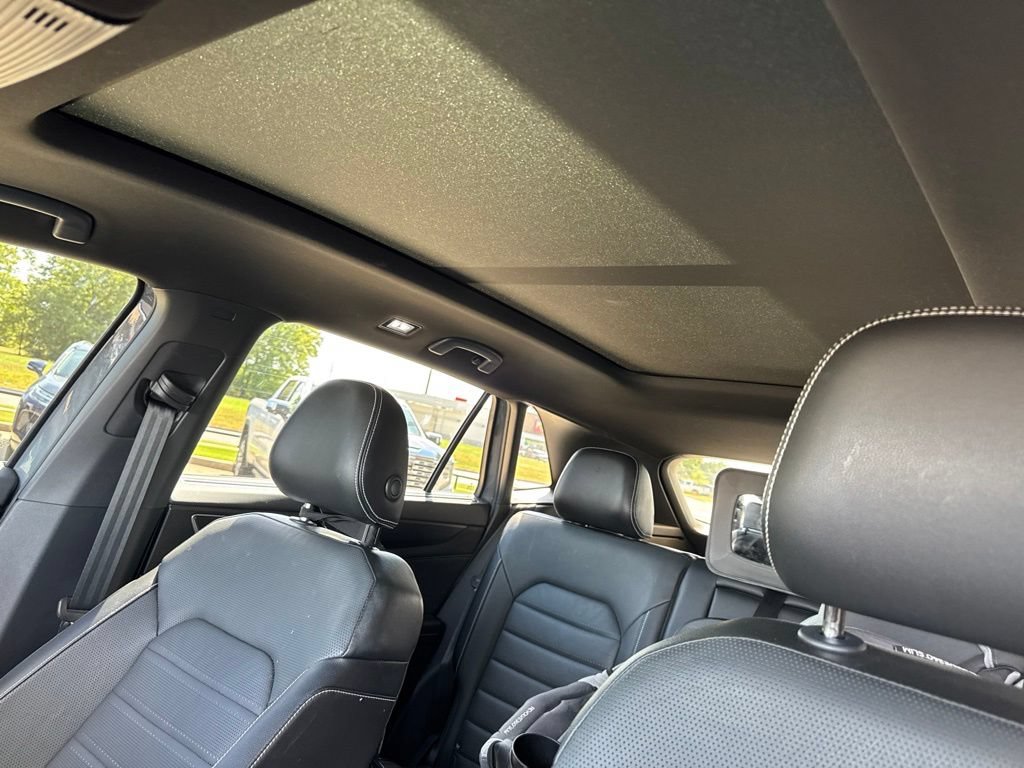 Used 2024 Volkswagen Atlas Cross Sport SEL R-Line AWD/4WD image 12
