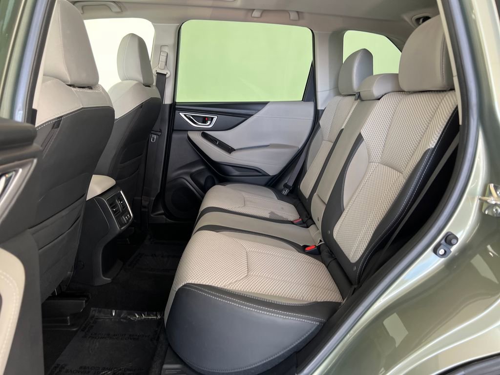 Used 2019 Subaru Forester Premium AWD/4WD image 27