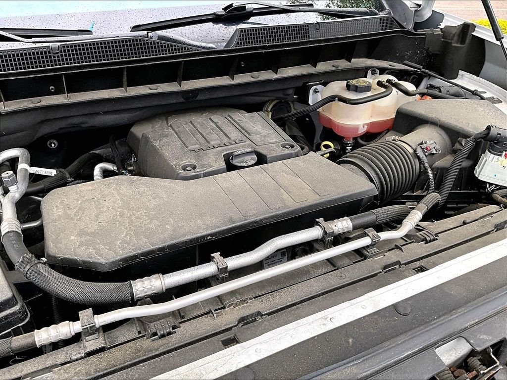 Used 2023 Chevrolet Silverado 1500 LT AWD/4WD image 34