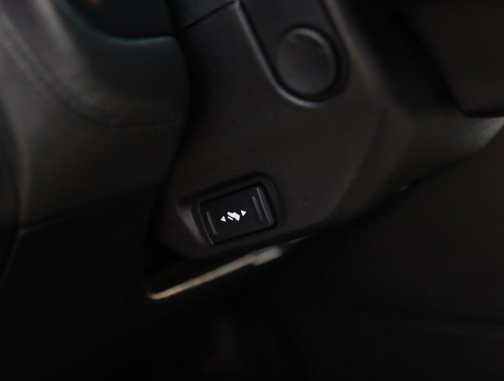 Used 2017 Ford Explorer Platinum image 11