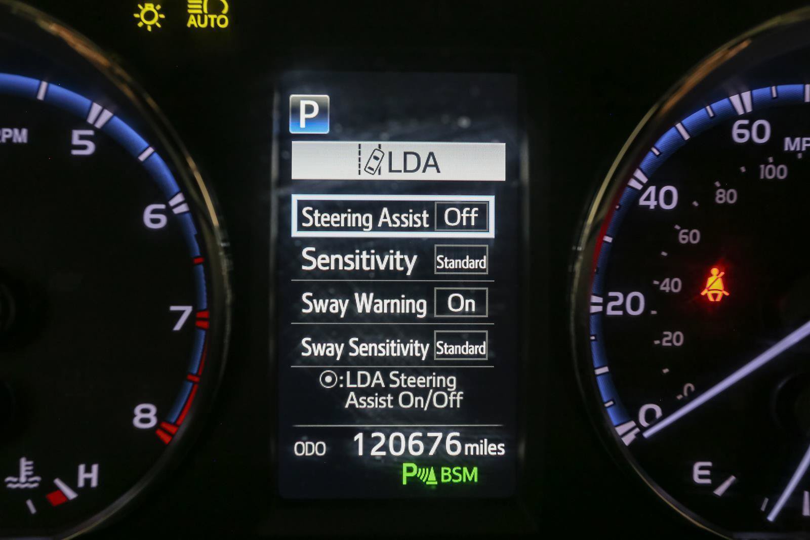 Used 2018 Toyota RAV4 Limited w/ Advanced Technology Package AWD/4WD image 37