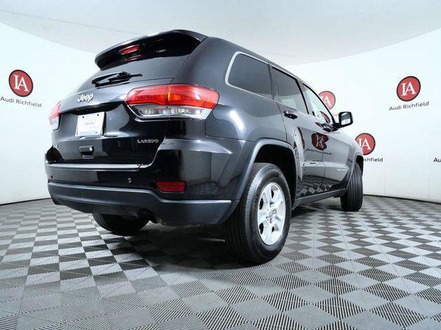 Used 2016 Jeep Grand Cherokee Laredo AWD/4WD image 8