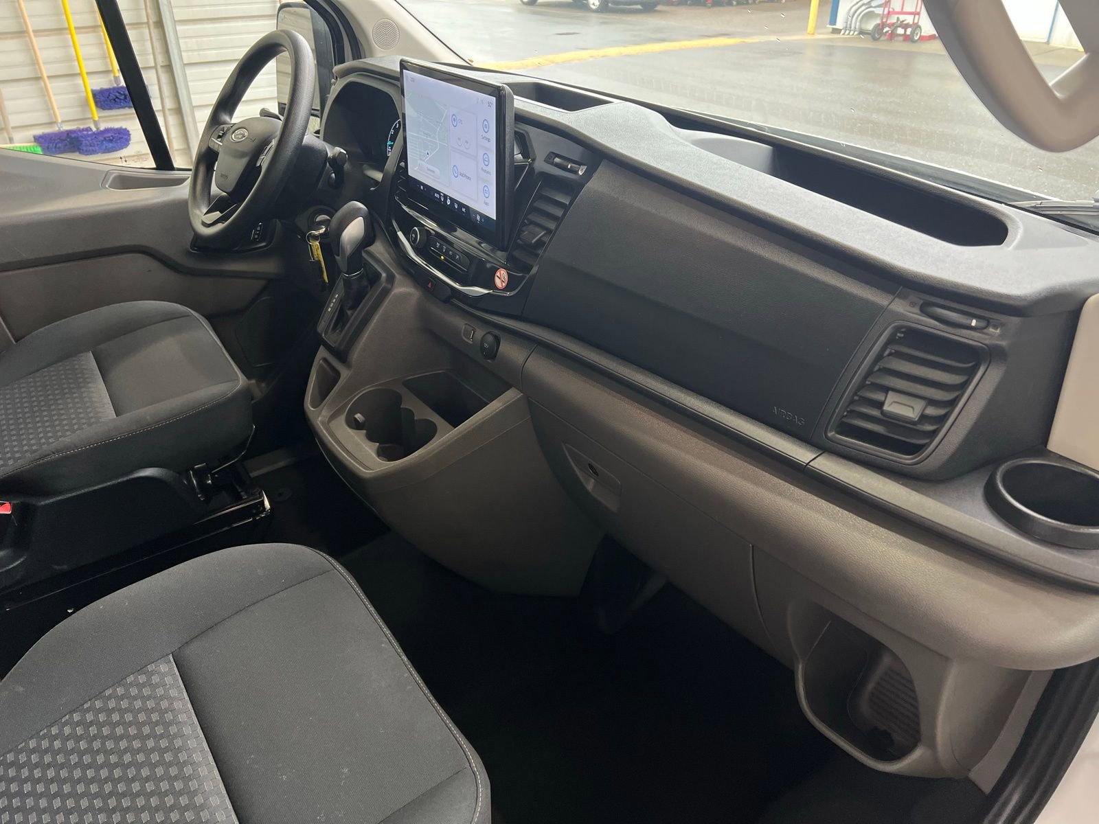 Used 2023 Ford Transit 350 XLT RWD image 19