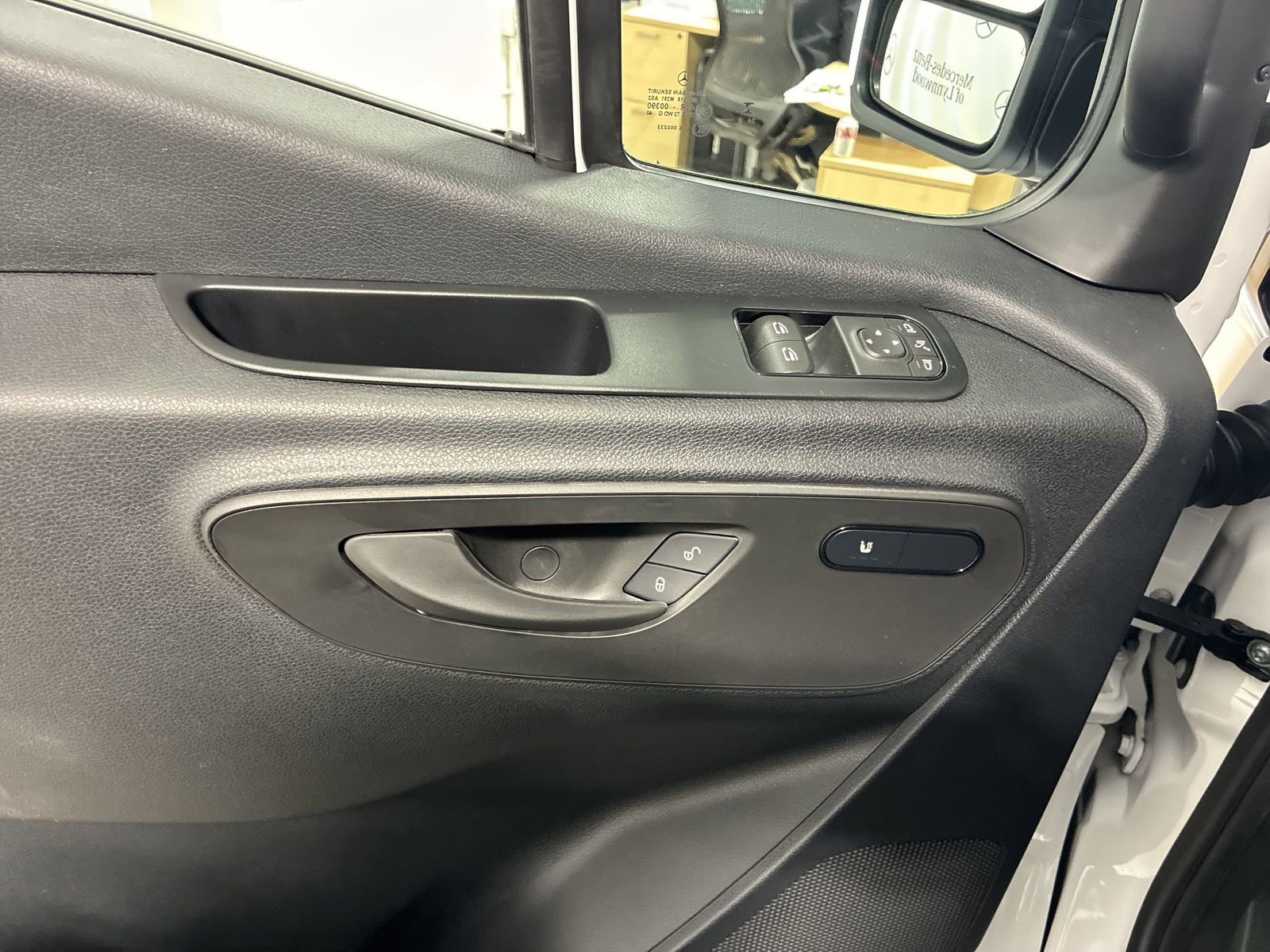 New 2025 Mercedes-Benz Sprinter 2500 image 11