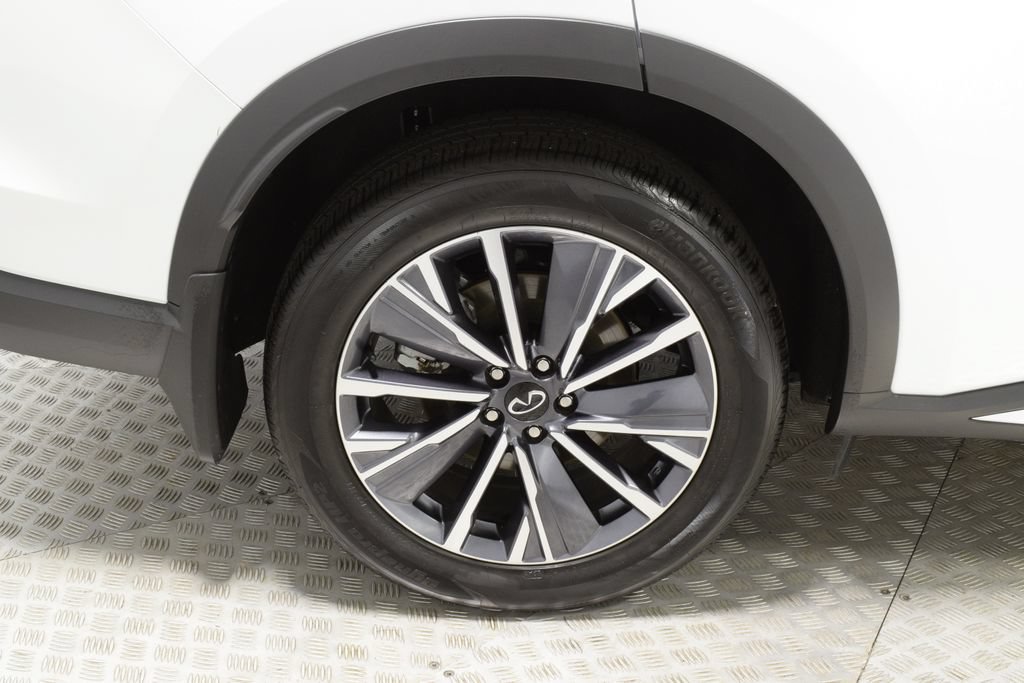 Certified 2026 INFINITI QX60 Luxe w/ Cargo Package AWD/4WD image 39