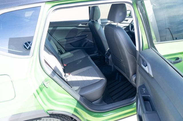 New 2026 Volkswagen Taos SE image 39