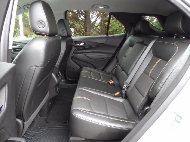 Used 2023 Chevrolet Equinox Premier AWD/4WD image 12