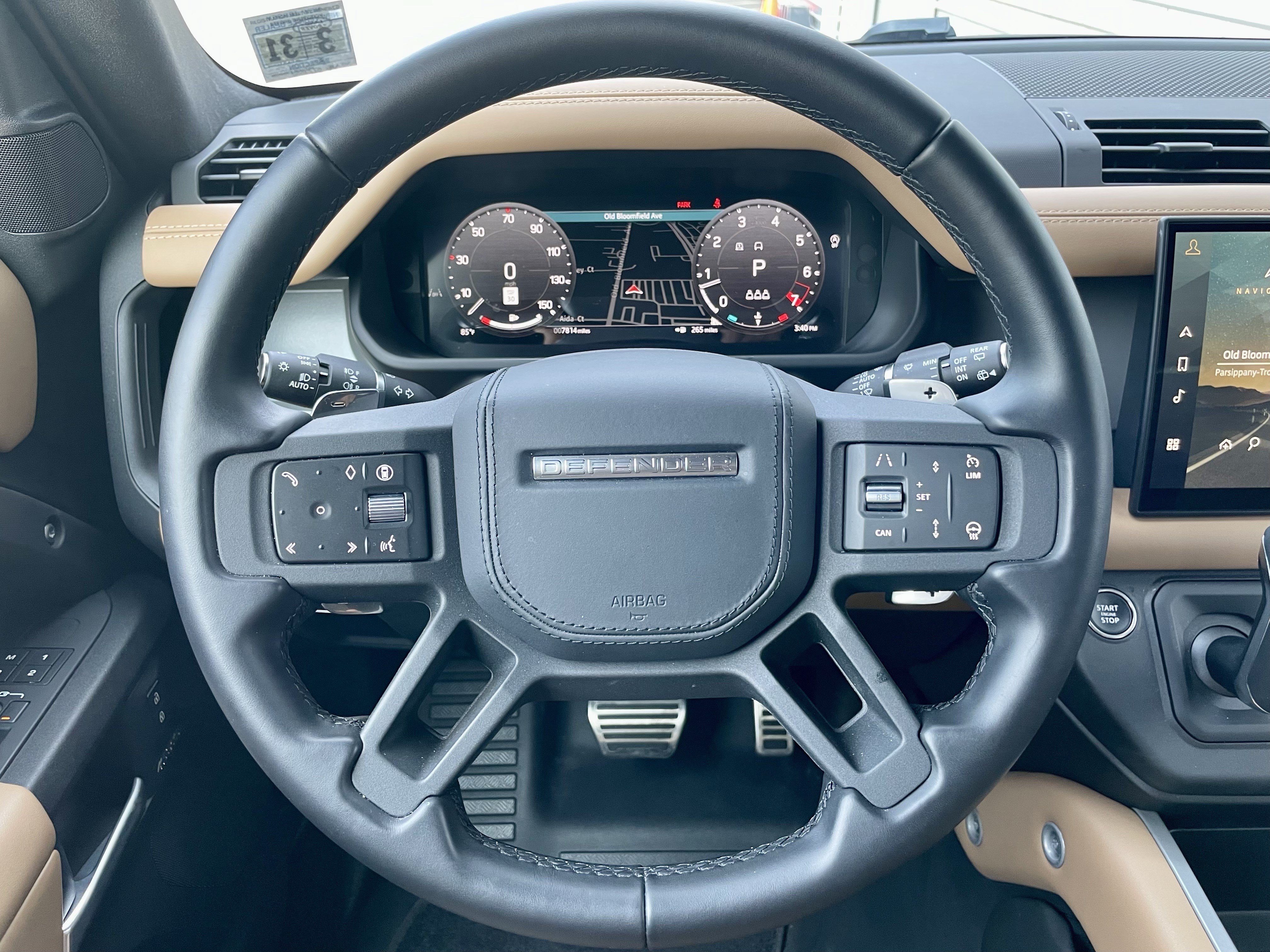 Certified 2025 Land Rover Defender 110 V8 AWD/4WD image 21