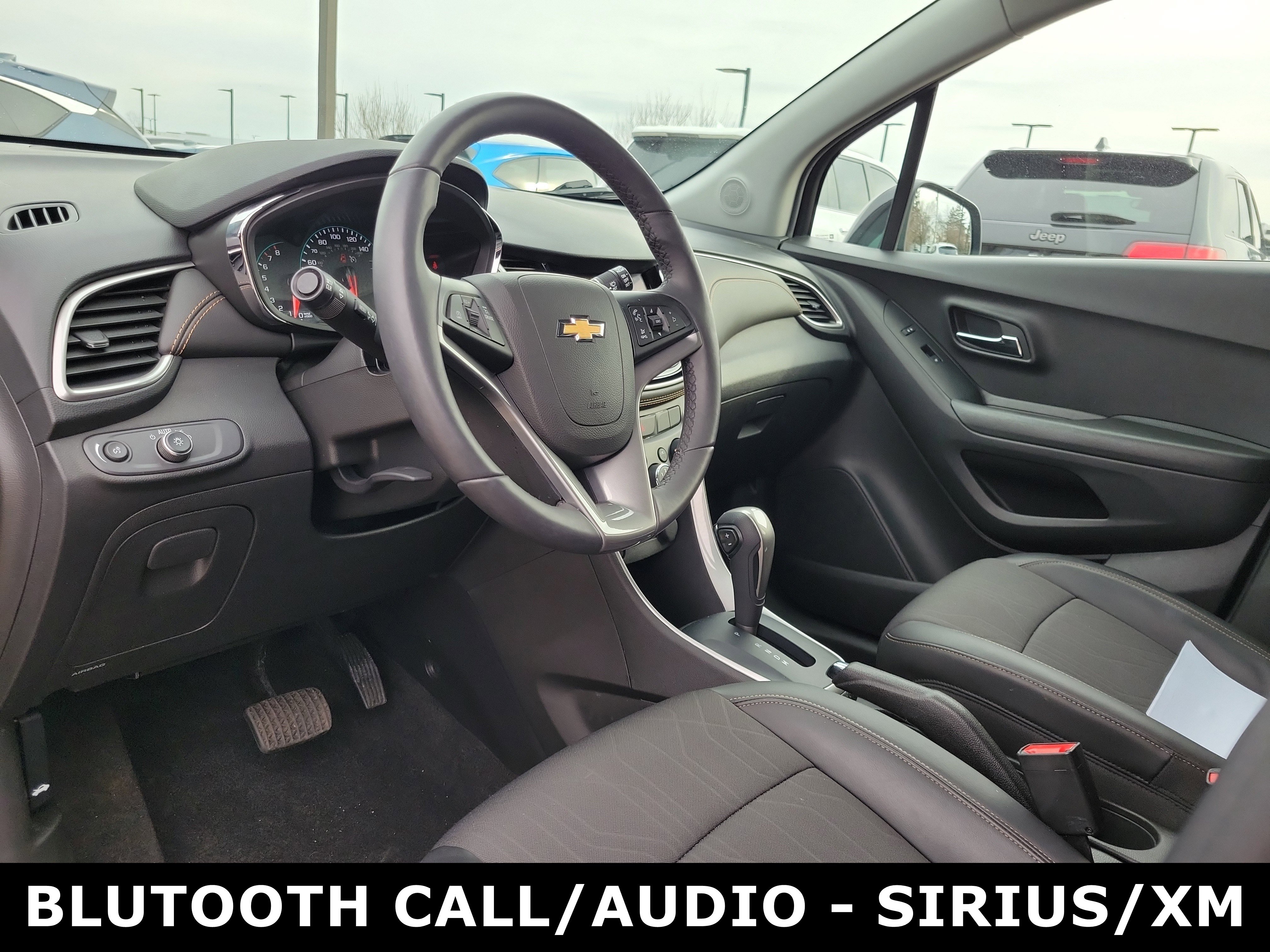 Used 2022 Chevrolet Trax LT w/ LT Convenience Package image 19