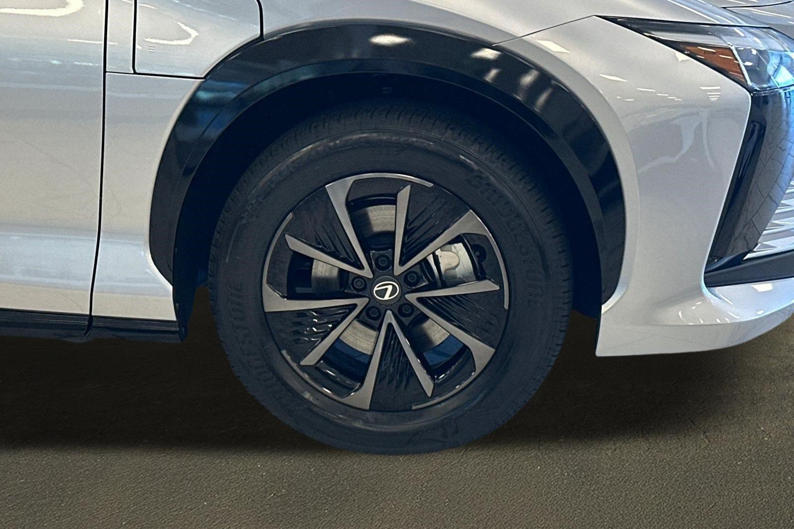 New 2026 Lexus RZ 350e 2WD image 12
