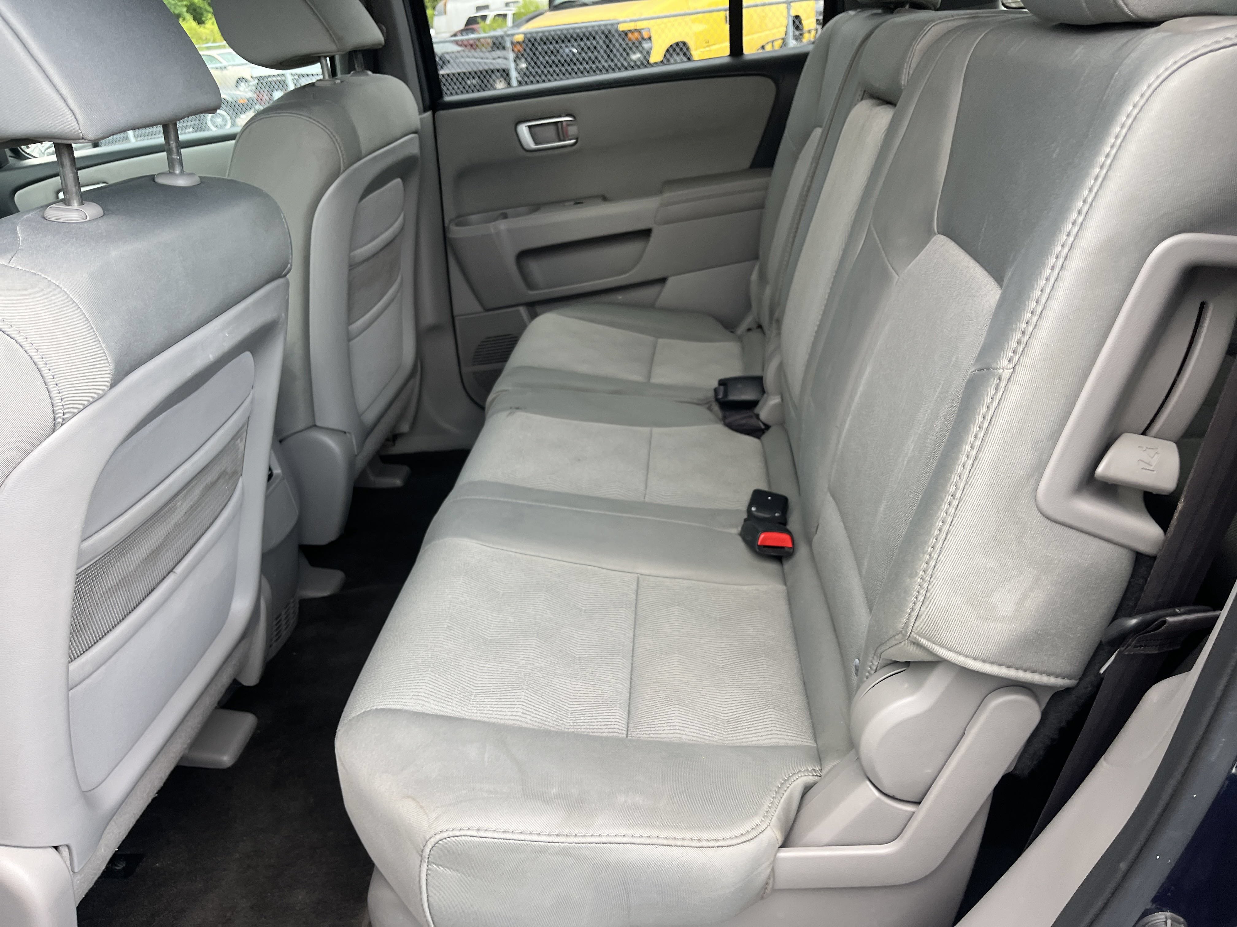 Used 2011 Honda Pilot LX image 12