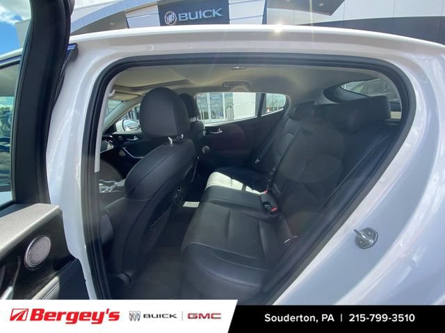 Used 2018 Kia Stinger Premium AWD/4WD image 5