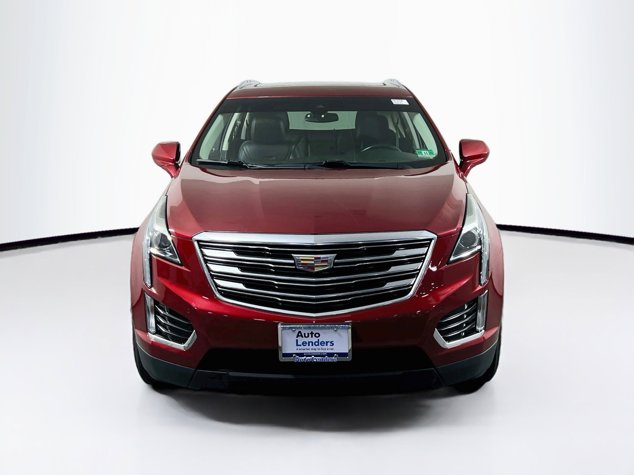 Used 2019 Cadillac XT5 Luxury image 2