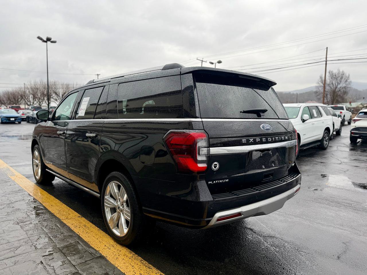 Used 2024 Ford Expedition Max Platinum image 6