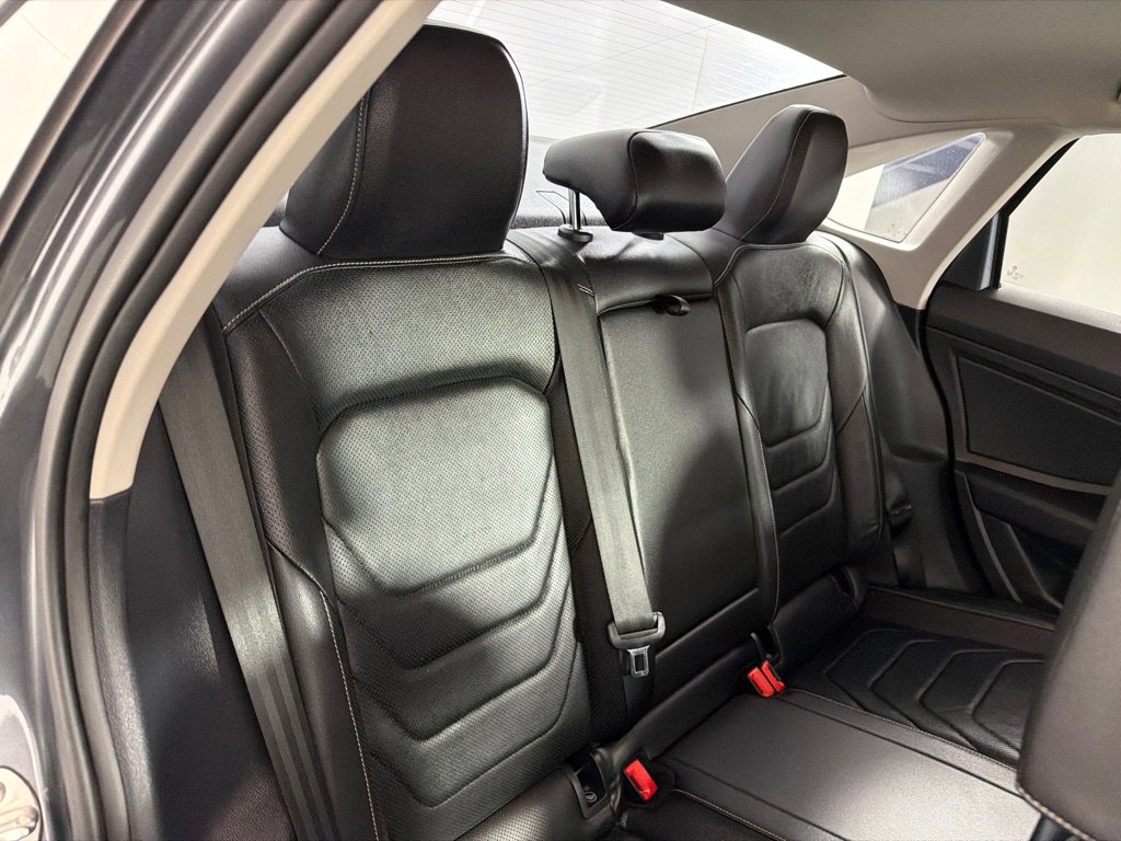 Used 2019 Volkswagen Jetta SEL Premium FWD image 23