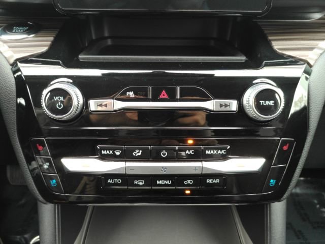 Used 2024 Ford Explorer Limited image 46