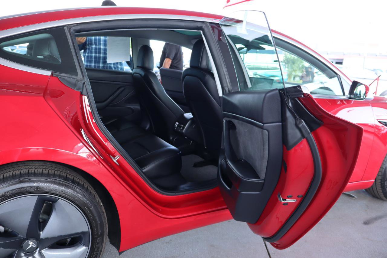 Used 2019 Tesla Model 3 Long Range image 33