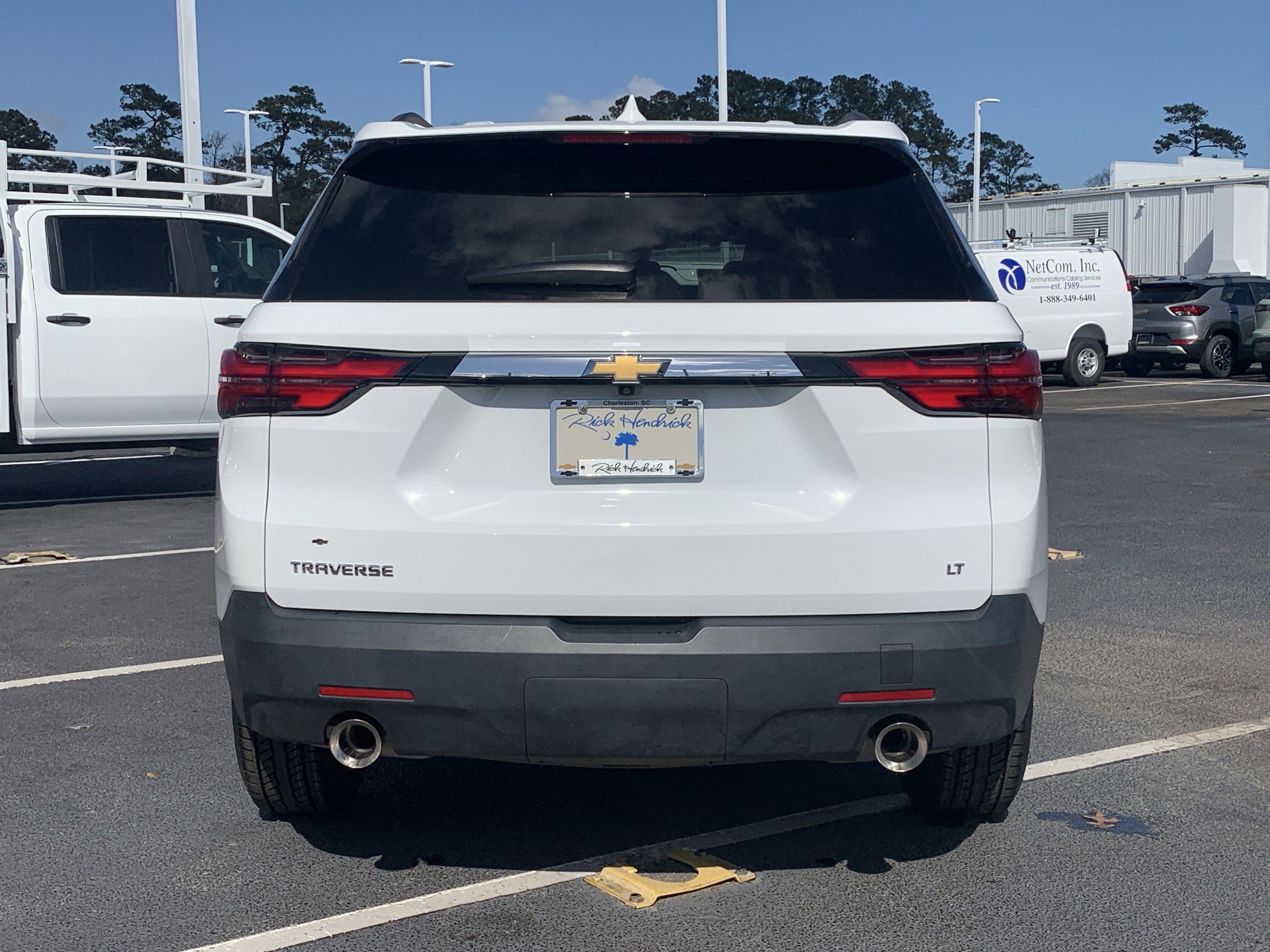 Used 2023 Chevrolet Traverse LT image 16