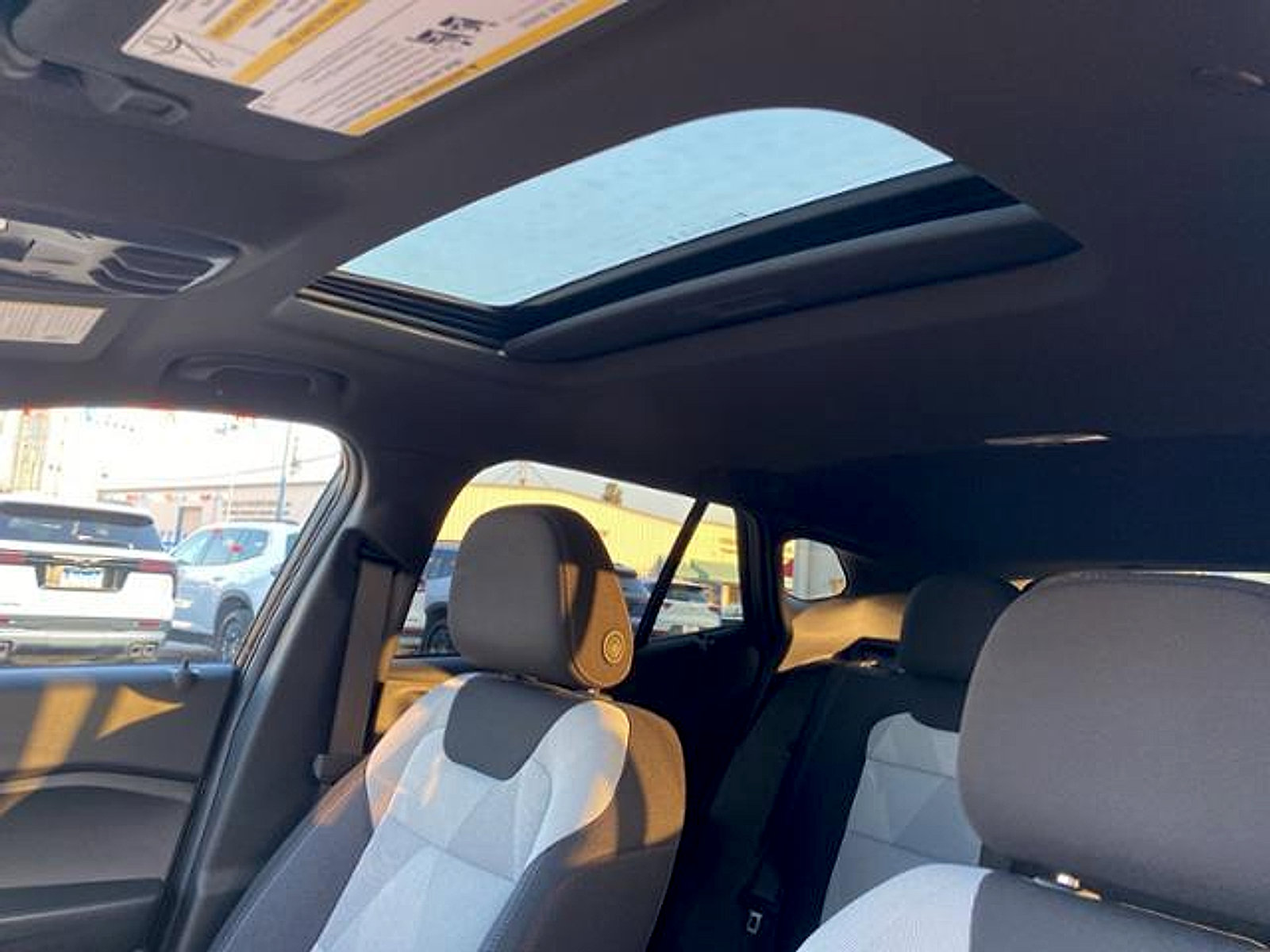 New 2026 Chevrolet Trax RS w/ Sunroof Package FWD image 25