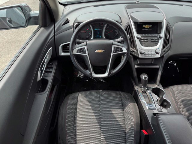 Used 2017 Chevrolet Equinox LT w/ Convenience Package AWD/4WD image 9