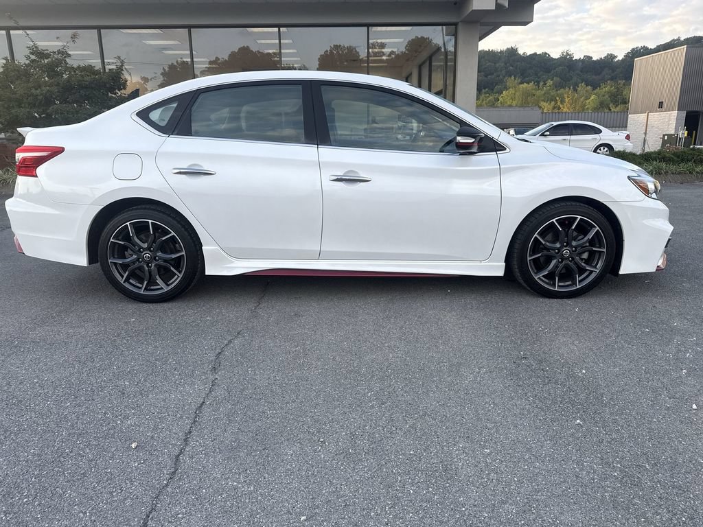 Used 2018 Nissan Sentra NISMO FWD image 4
