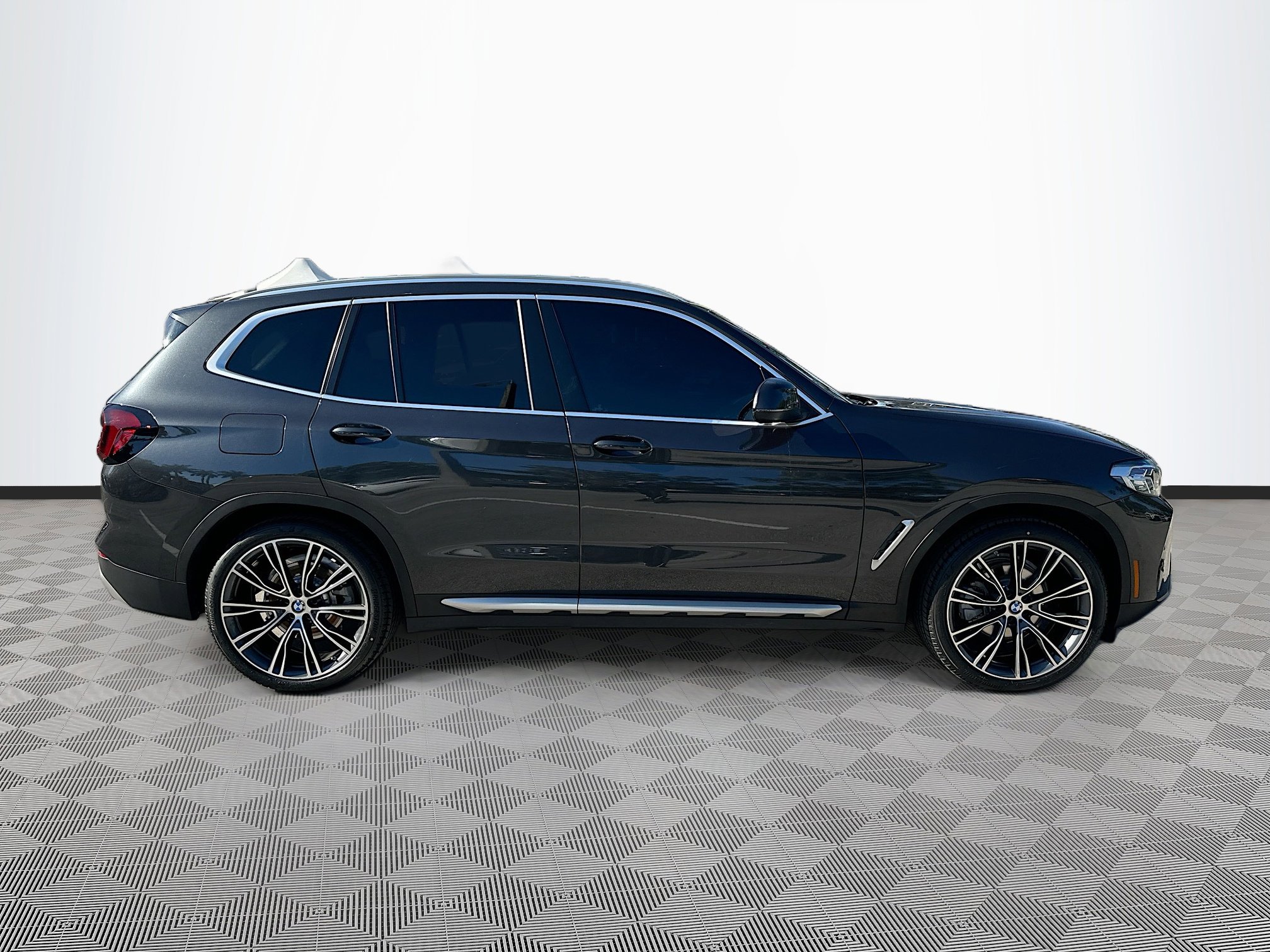 Certified 2024 BMW X3 sDrive30i w/ Premium Package image 8