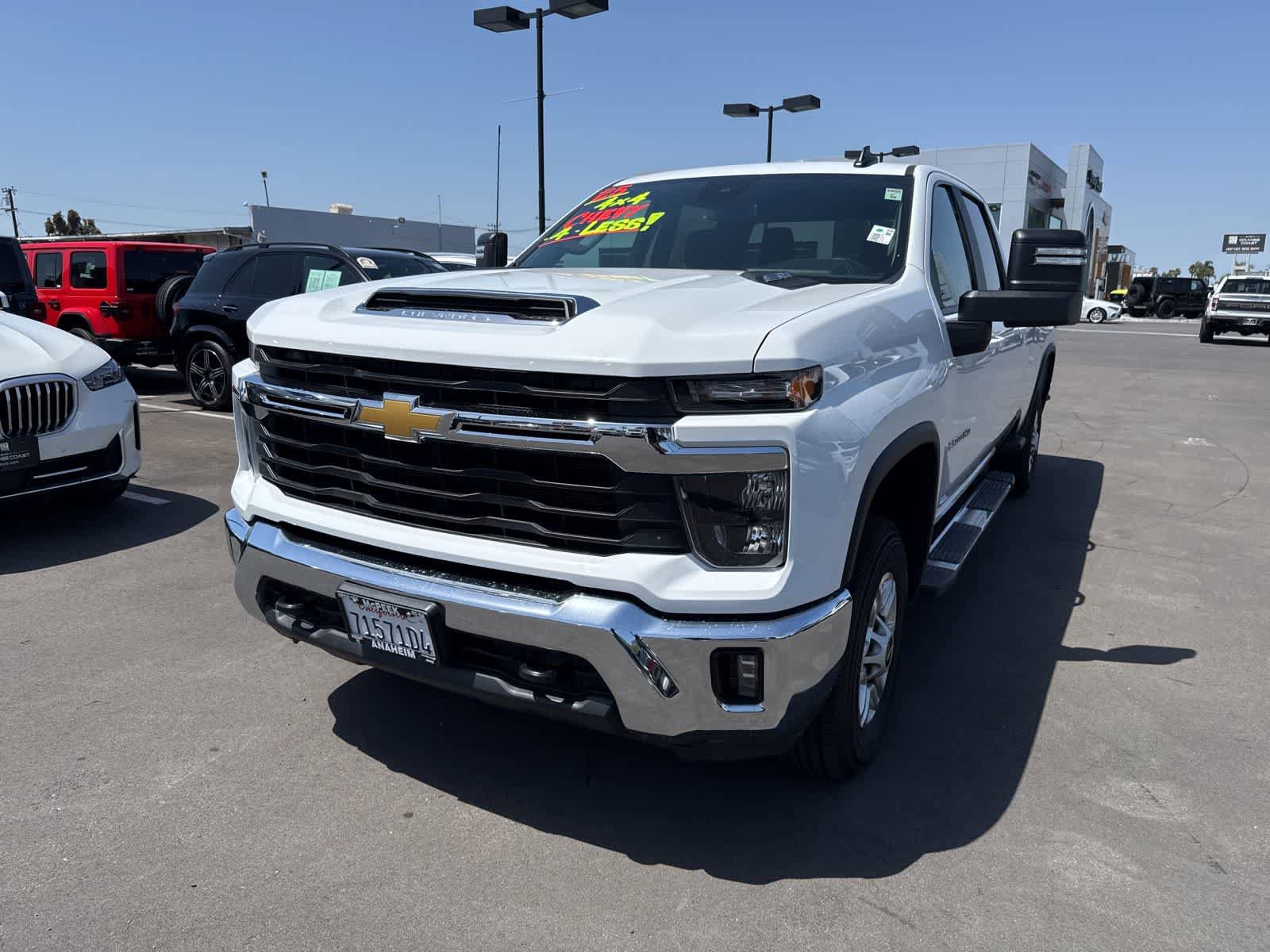 Used 2025 Chevrolet Silverado 2500 LT w/ Convenience Package AWD/4WD image 1