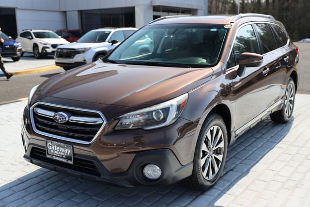 Used 2019 Subaru Outback 3.6R Touring w/ Popular Package #3A image 1
