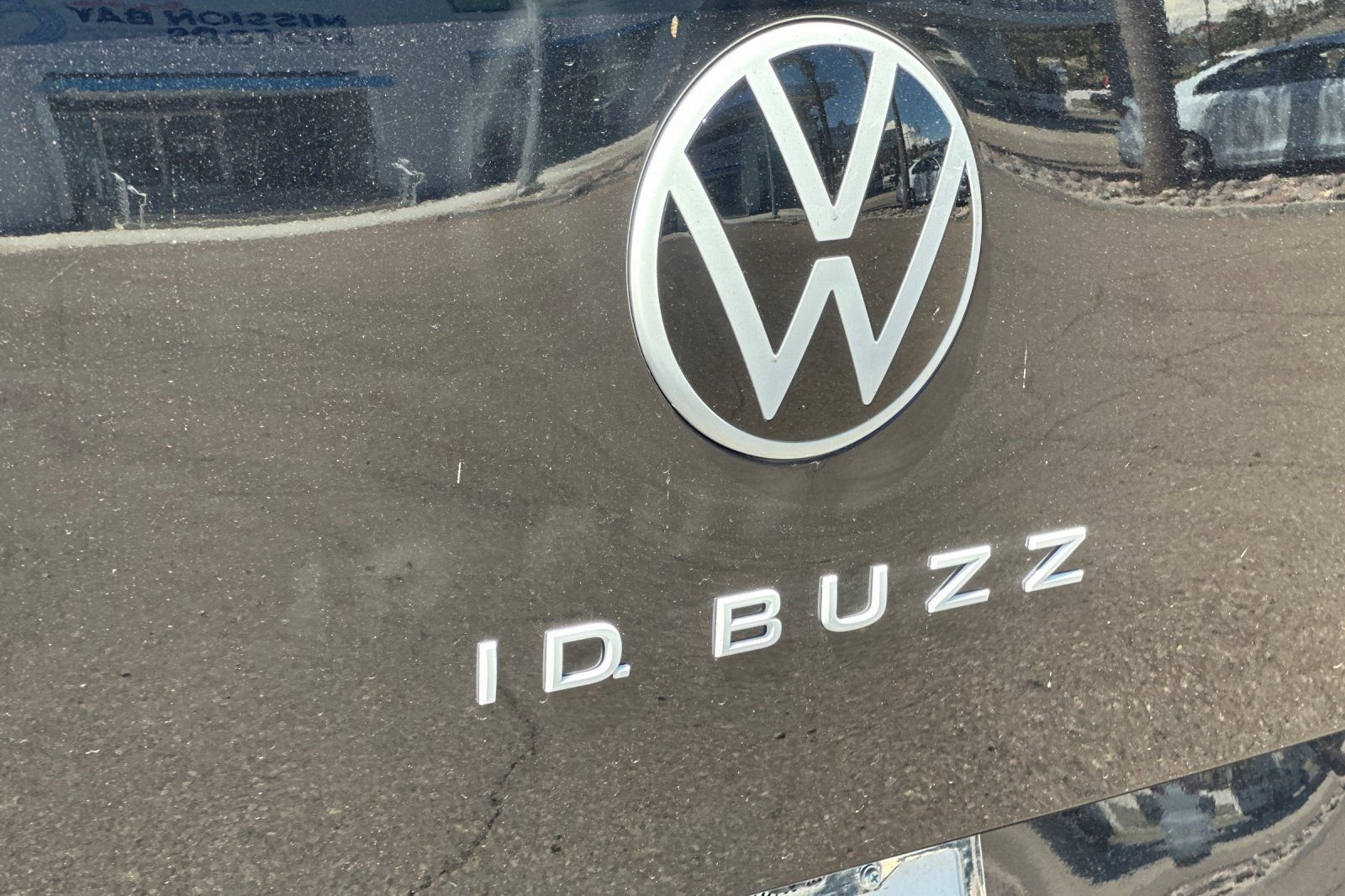 New 2025 Volkswagen ID. Buzz Pro S RWD image 28