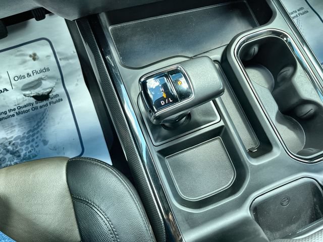 Used 2022 Chevrolet Silverado 1500 ZR2 w/ Technology Package AWD/4WD image 24