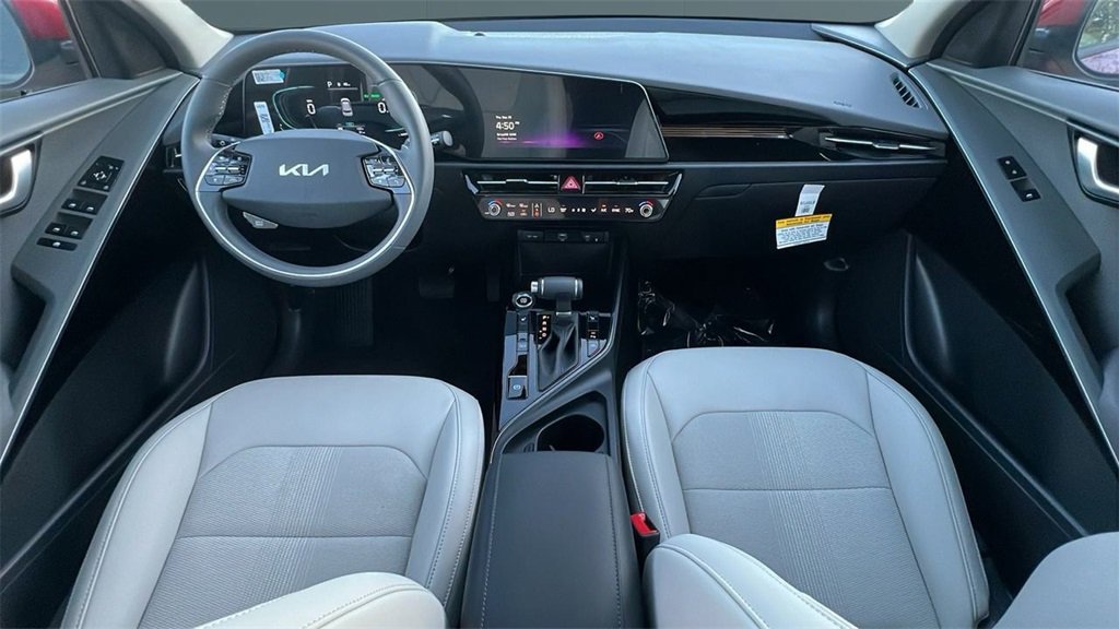 New 2025 Kia Niro EX image 6