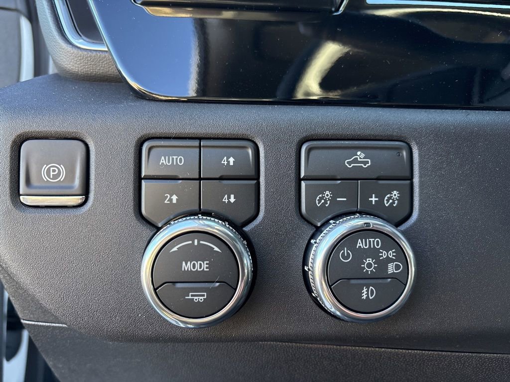 Used 2026 GMC Sierra 1500 Elevation image 27