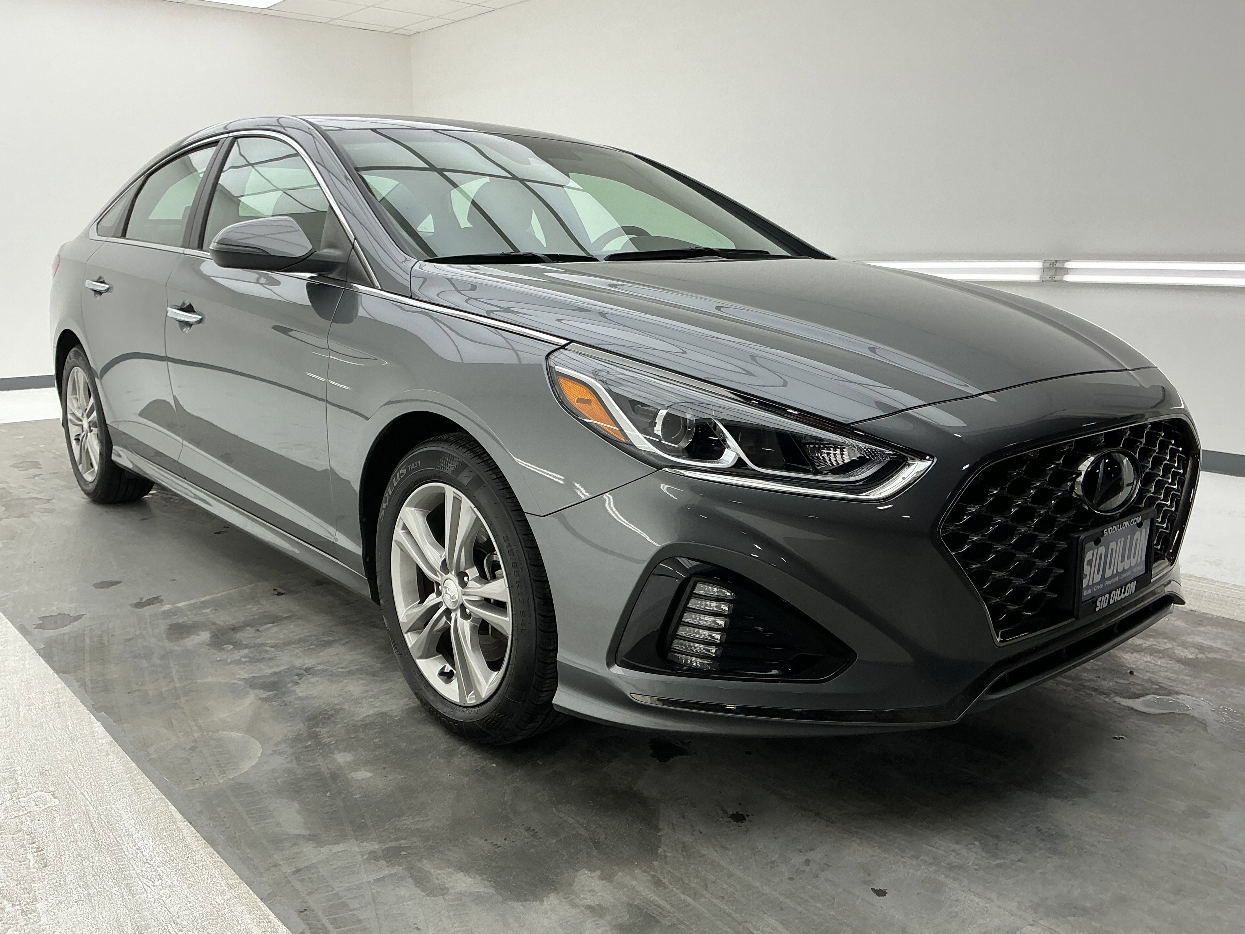 Used 2019 Hyundai Sonata SEL w/ Tech Package 02 image 3