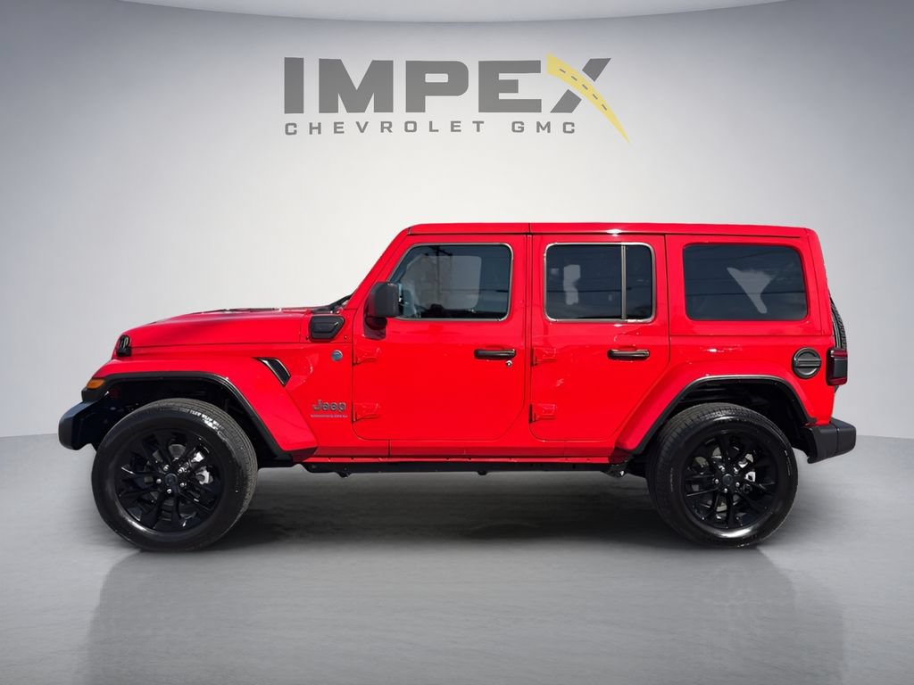 Used 2025 Jeep Wrangler Unlimited Sahara w/ Safety Group AWD/4WD image 2