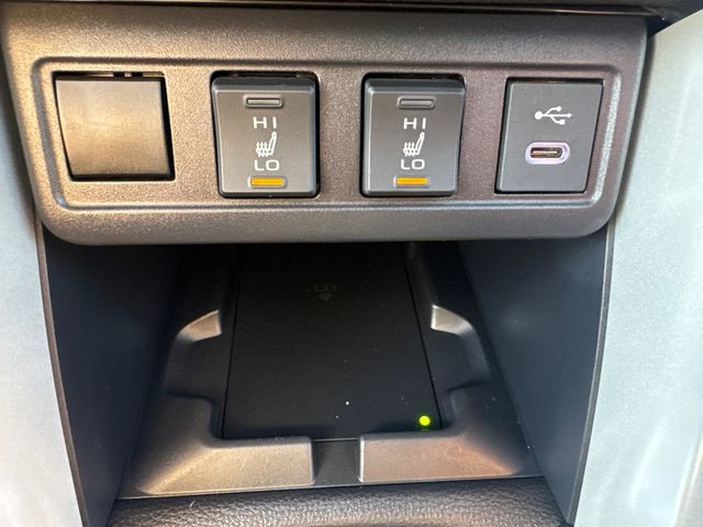 Certified 2025 Toyota Corolla Cross XLE image 38